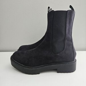 Time and Tru Women's Mid Shaft Chelsea Boots - Black - Size 8